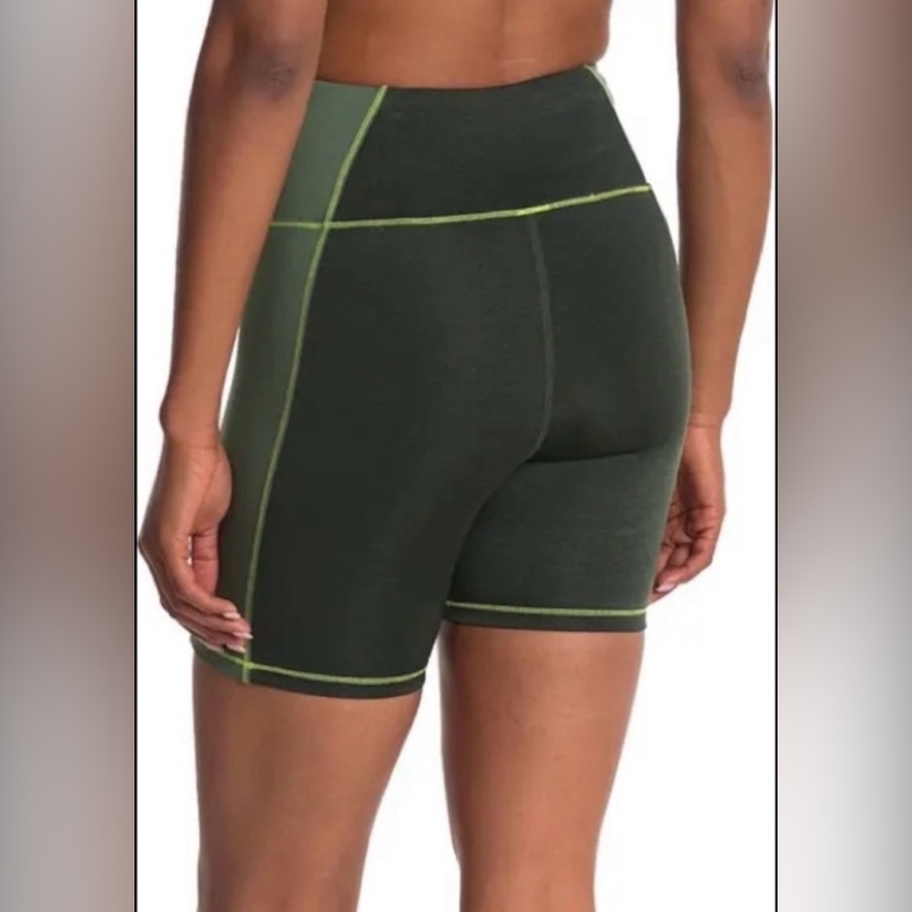 Good American Dual Life Tonal Boy Shorts